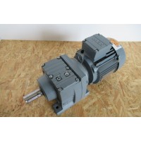 53 RPM 1,1 KW  197 Nm Asmaat 35 mm. Unused.